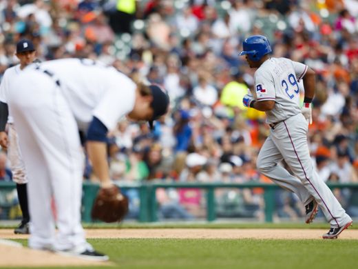 Mike Pelfrey feels 'terrible' as Texas Rangers rip Detroit Tigers 10-5