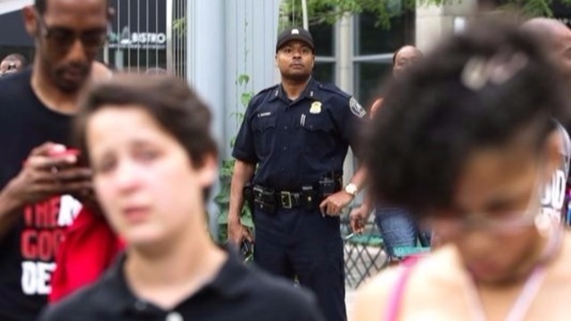 Detroit officers talk about being African American — and cops - WZZM13.com