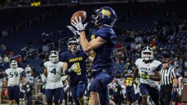 Pewamo-Westphalia takes Div. 7 title, 28-14, over Detroit Loyola - WZZM13.com