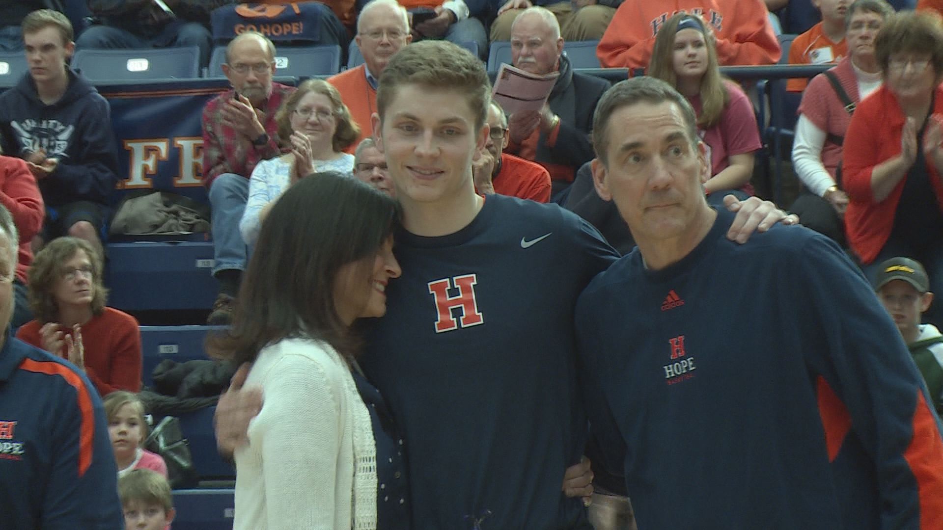 Todd Blackledge on X: Senior Day at Hope College as they take on