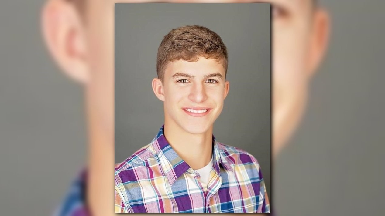 18 Year Old Michigan Man Suing Dicks Sporting Goods Over Gun Policy 